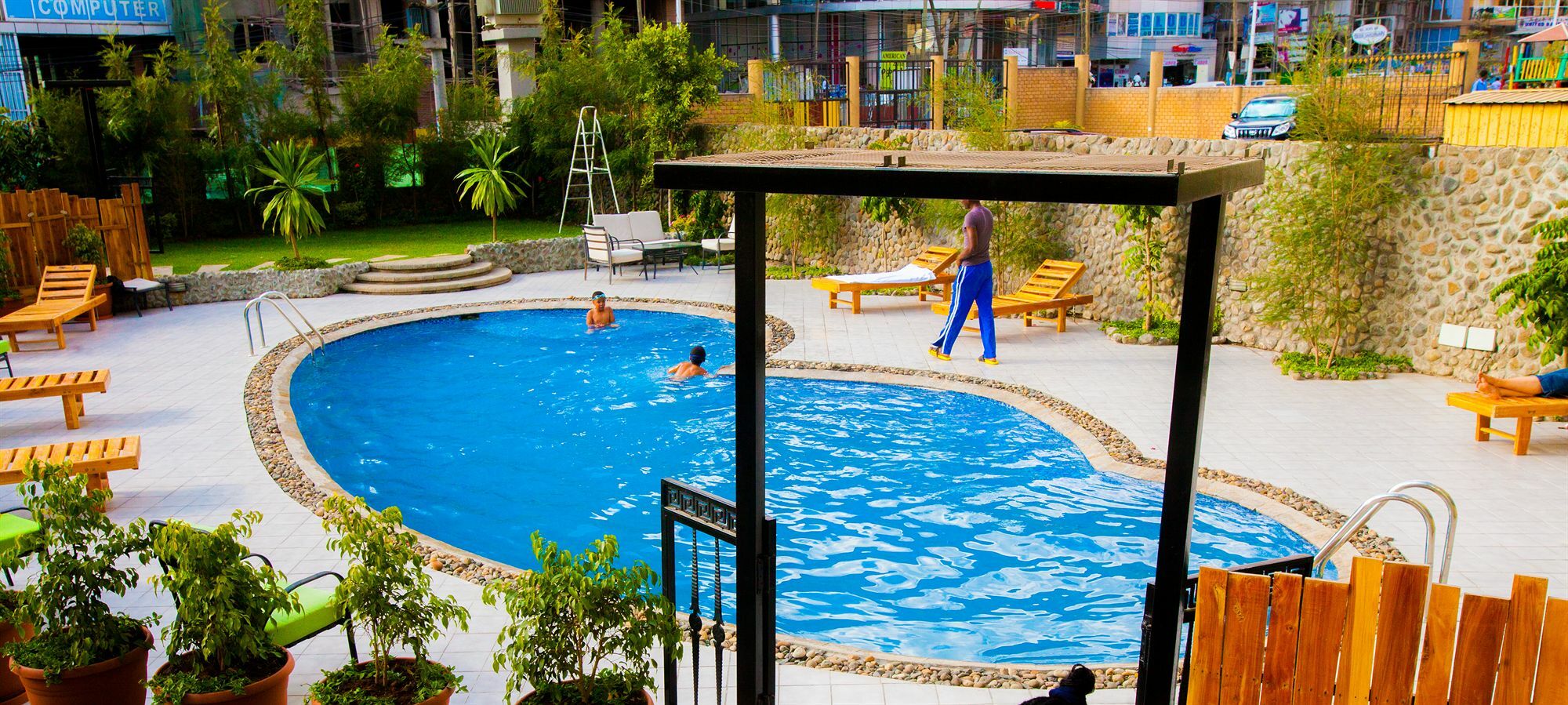 Monarch Hotel Addis Abeba Zewnętrze zdjęcie